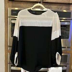 Joseph Ribkoff top  Like New Size 10  black Tan